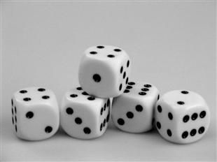 Plastic Dice Large 2.5Cm 5 Per Bag 9314812113447